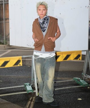 WEGO 【ユニセックス着用ITEM】ショートノースリーブZIPパーカー ブラウン