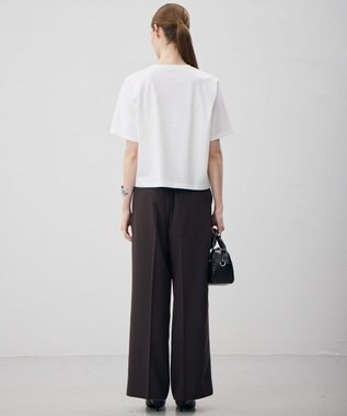 ICB クロップド ロゴTEE（レタードプリント） オフホワイト