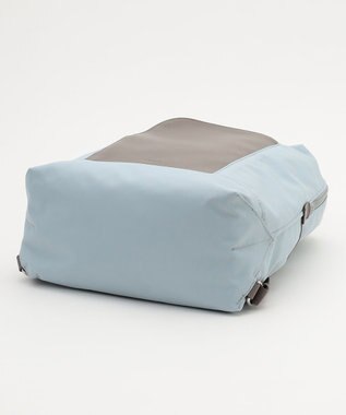 Y'SACCS ナイロン×リサイクルレザー　コンビマルチリュック ライトブルー