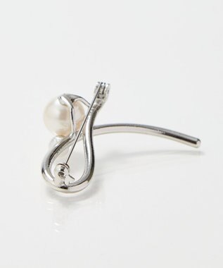 Phoebe クロスメタルパールブローチ　シルバー シルバー