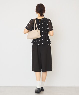 AMERICAN HOLIC 花柄刺繍シャーリングブラウス Black