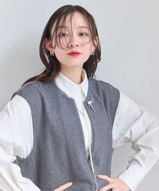 Phoebe クロスメタルパールブローチ　シルバー シルバー