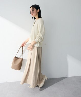 Green Parks プリーツサテンフレアスカート Light Beige