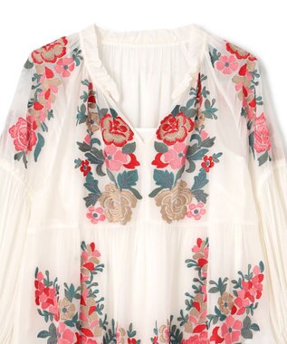 GRACE CONTINENTAL フラワー刺繍ギャザートップ ホワイト