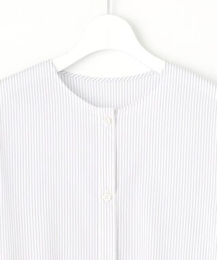 自由区 【洗える】シャーリング ブラウス グレーストライプ