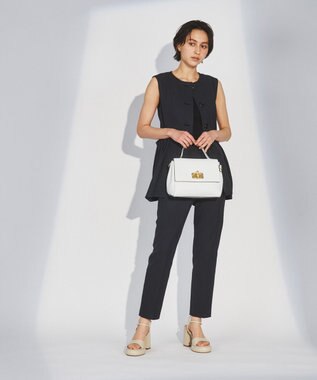 GRACE CONTINENTAL ROBERTA　PRIANIワンハンドルバッグ ホワイト