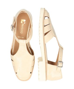 INTER-CHAUSSURES 【PASCUCCI】ソフトスクエアトウグルカシューズ ベージュエナメル