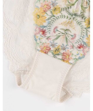 une nana cool Steppe Flower 総レースショーツ ライトベージュ
