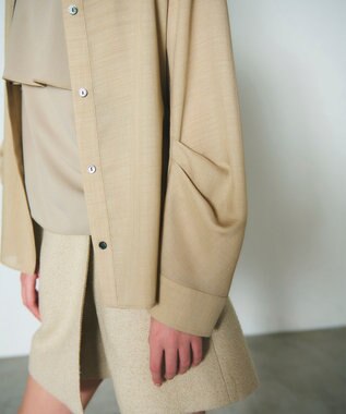GRACE CONTINENTAL バックシャンオーバーシャツ ベージュ