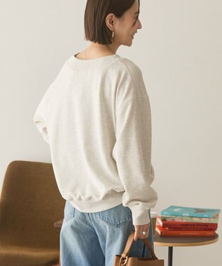 AMERICAN HOLIC Vネックワンポイントロゴスウェットプルオーバー Oatmeal