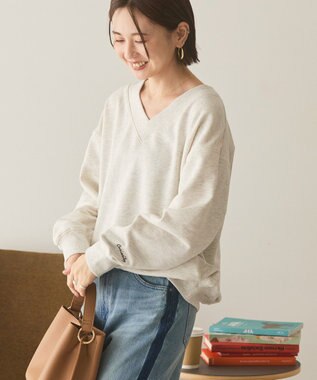 AMERICAN HOLIC Vネックワンポイントロゴスウェットプルオーバー Oatmeal