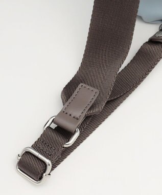 Y'SACCS ナイロン×リサイクルレザー　コンビマルチリュック ライトブルー