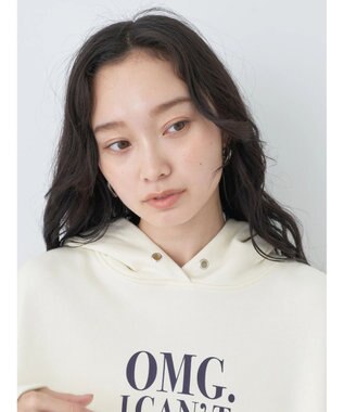 earth music&ecology ロゴスウェットフーディー Ivory