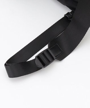 ICB LIMONTA ナイロン フラップ型リュック ブラック系