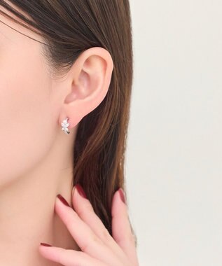 Phoebe 〈オンワード限定セット〉ロマンティックビジューバタフライフープピアス×リッチラインフォースシューネックレス　 シルバー