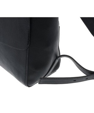 genten ミネルヴァ　フラップリュック クロ