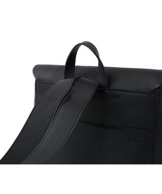 genten ミネルヴァ　フラップリュック クロ