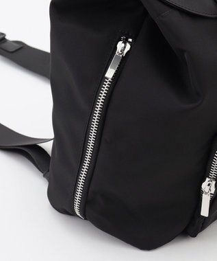 ICB LIMONTA ナイロン フラップ型リュック ブラック系