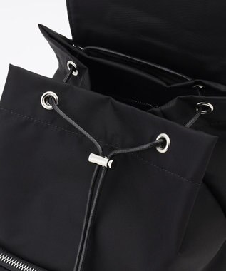 ICB LIMONTA ナイロン フラップ型リュック ブラック系