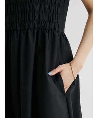 Green Parks ・Ｄｏｕｂｌｅ　Ｆｌａｇｓ　シャーリングノースリワンピ Black