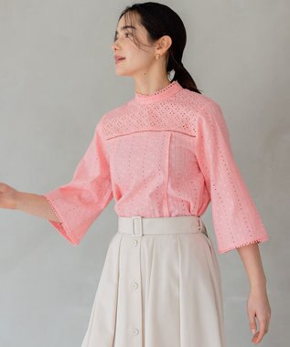 組曲 S エンブロイダリーレースハイネック ブラウス ピンク系