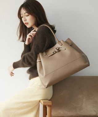 TOPKAPI 【TREASURE TOPKAPI】シュリンクレザー ベルトデザインA4トートバッグ グレージュ