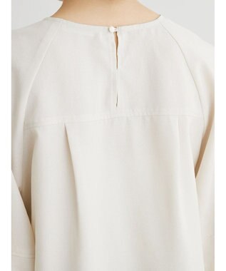 Green Parks 接触冷感　ラグランブラウス Off White
