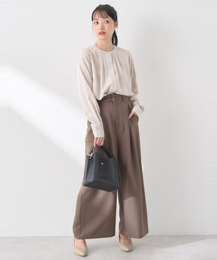 earth music&ecology フロントタックブラウス Beige