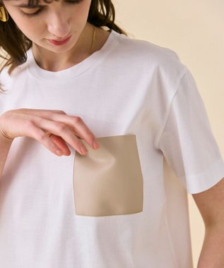 BEIGE， 【WEB限定・洗える】TORENIA / レザーポケットコットンクルーネックTシャツ White×Taupe