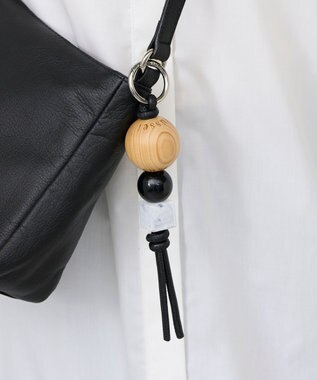 russet ウッドデザインチャーム（CE-1809） Black