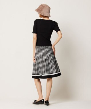 TOCCA RESONATE プルオーバー ブラック×ホワイト系