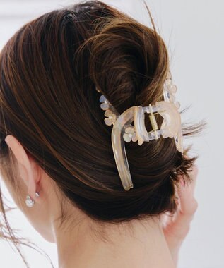 Tiaclasse フラワーモチーフクリアバンスクリップ ベージュ