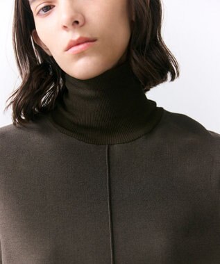 BEIGE， LAURA / ドライタッチ ストレッチショートスリーブニット Khaki