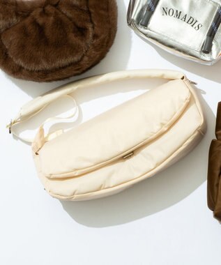  NOMADIS LUCK ショルダーバッグ