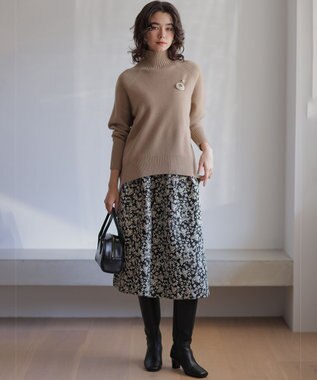 組曲 S 【加藤ローサさん着用】フラワージャカード スカート ブラック系5