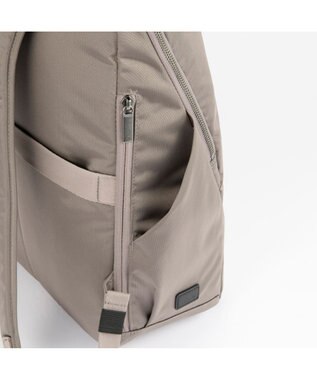 ACE BAGS & LUGGAGE 【軽量】 ace. ルフィラ リュックサック A4 14.0インチPC収納 17911 エース グレージュ