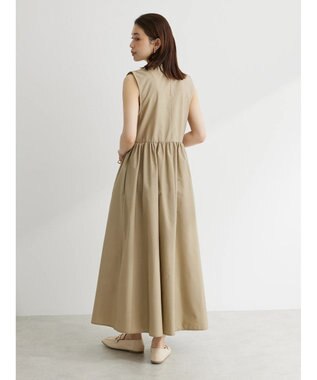 Green Parks ・Ｄｏｕｂｌｅ　Ｆｌａｇｓ　シャーリングノースリワンピ Beige