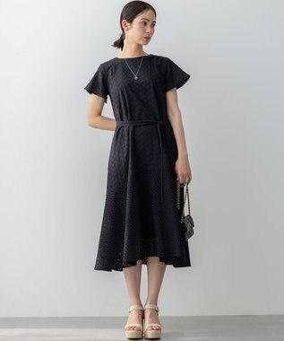  エンブロイダリーレースフレアスリーブ ワンピース