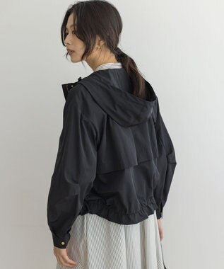 組曲 S タイプライター マウンテンパーカー ブラック系