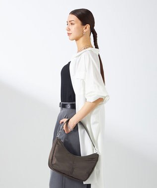 Y'SACCS ツイルナイロン　カーブショルダー　Sサイズ チョコ