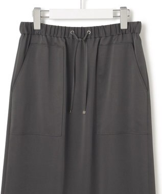 23区 【撥水加工/洗える】スムースサテン Iライン スカート グレー系