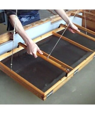 PRESENTERS ROOM 美濃和紙 水うちわ 小判型(アザミ) -