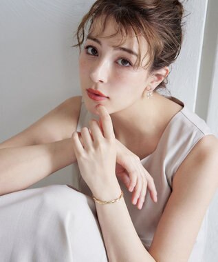 Tiaclasse ツイストバングル ゴールド