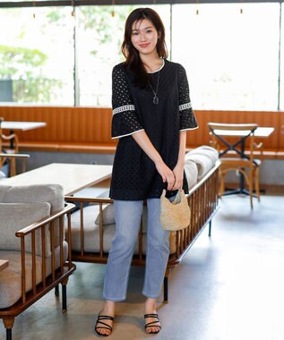 Tiaclasse 【小倉優子さん着用・洗える】パンチングレース配色チュニック ブラック×オフホワイト