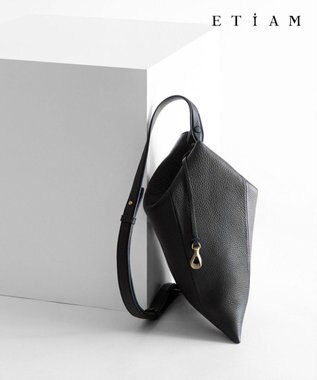 GOTAIRIKU 【ETIAM】シュリンク トライアングルポーチ《Prism》