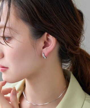 Phoebe 【金属アレルギー対応】【痛くないシリーズ】ぷっくりモードクリスタルループフィットイヤリング　シルバー シルバー