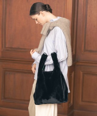 LeSportsac FUR SHOULDER TOTE/ブラックフラッフィーファー ブラックフラッフィーファー