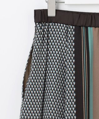 自由区 【洗える】ジオメトリックハートプリント スカート アクア系