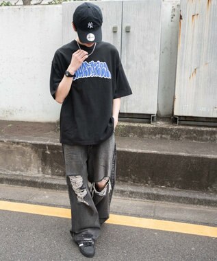 WEGO 【ユニセックス着用ITEM】アクセ付きグラフィックT（SS） ブラック