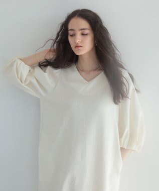 Green Parks ■ＥＳＣＡＲ　エンボスＶネックワンピース Ivory